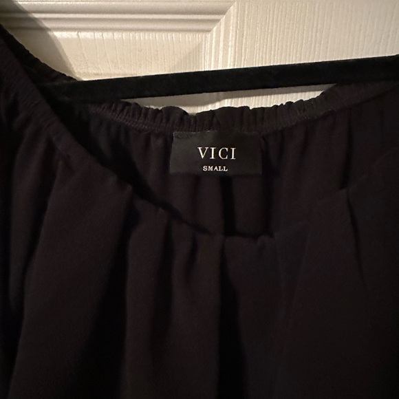 VICI Small black top - Picture 2 of 3